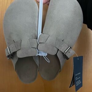 Cute Woman’s Taupe Cork Clogs